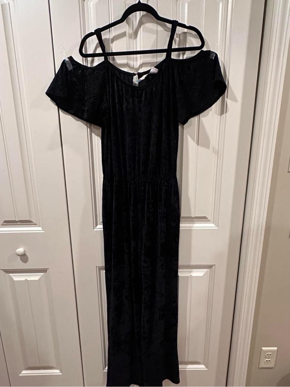 Mimi Chica Velvet Black Off-Shoulder Romper